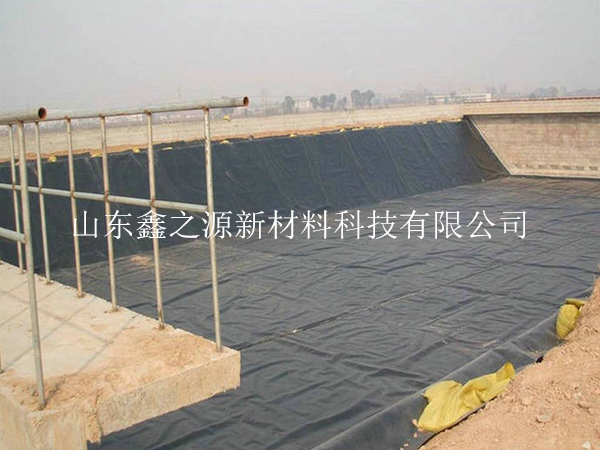 沼氣池黑膜鋪裝前有哪些準備工作進行中？