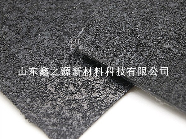 糙面土工膜在氧化塘防滲中的應(yīng)用技巧：創(chuàng)新策略，確保無漏